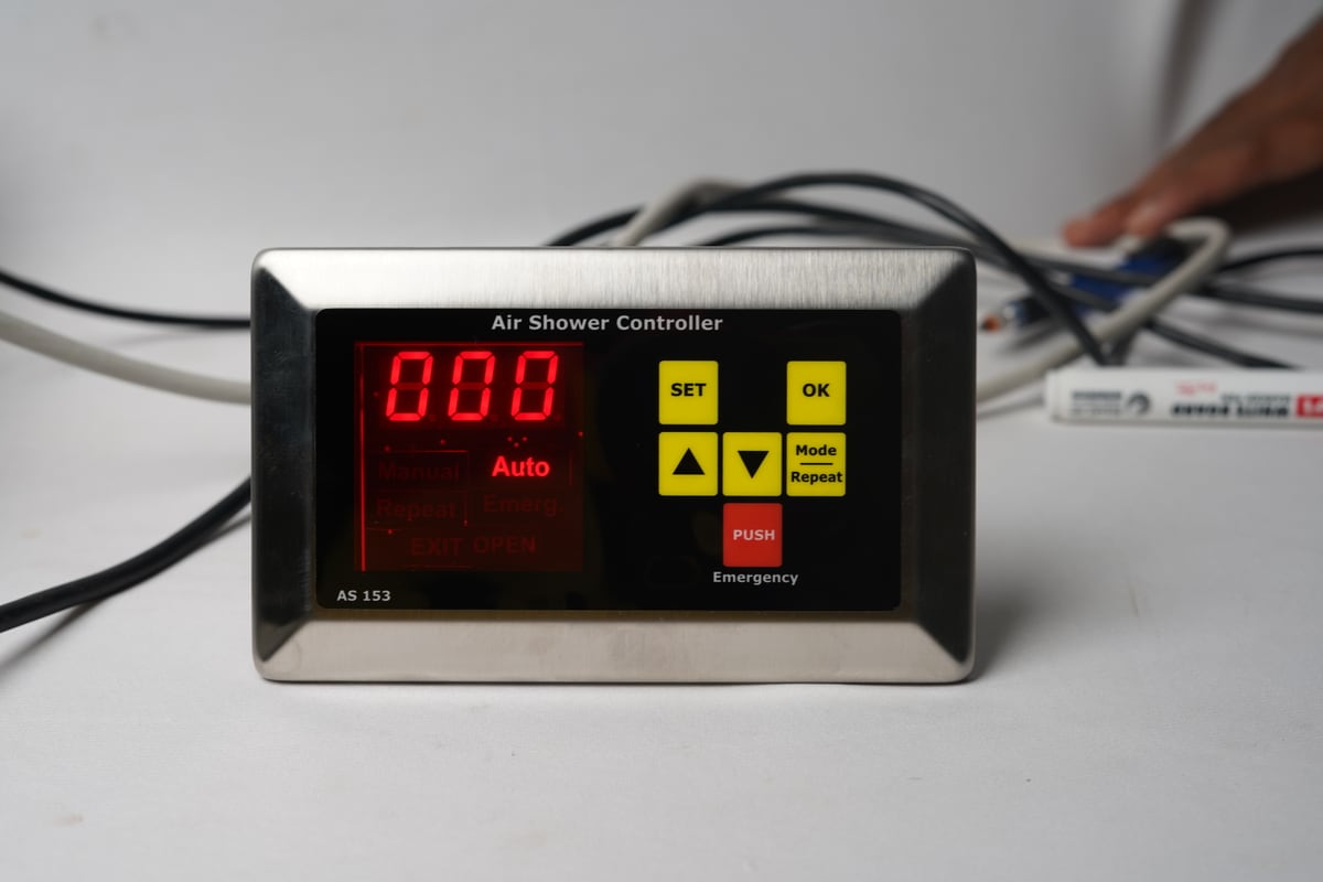 Air Shower Purge Cycle Timer & Parameter Display